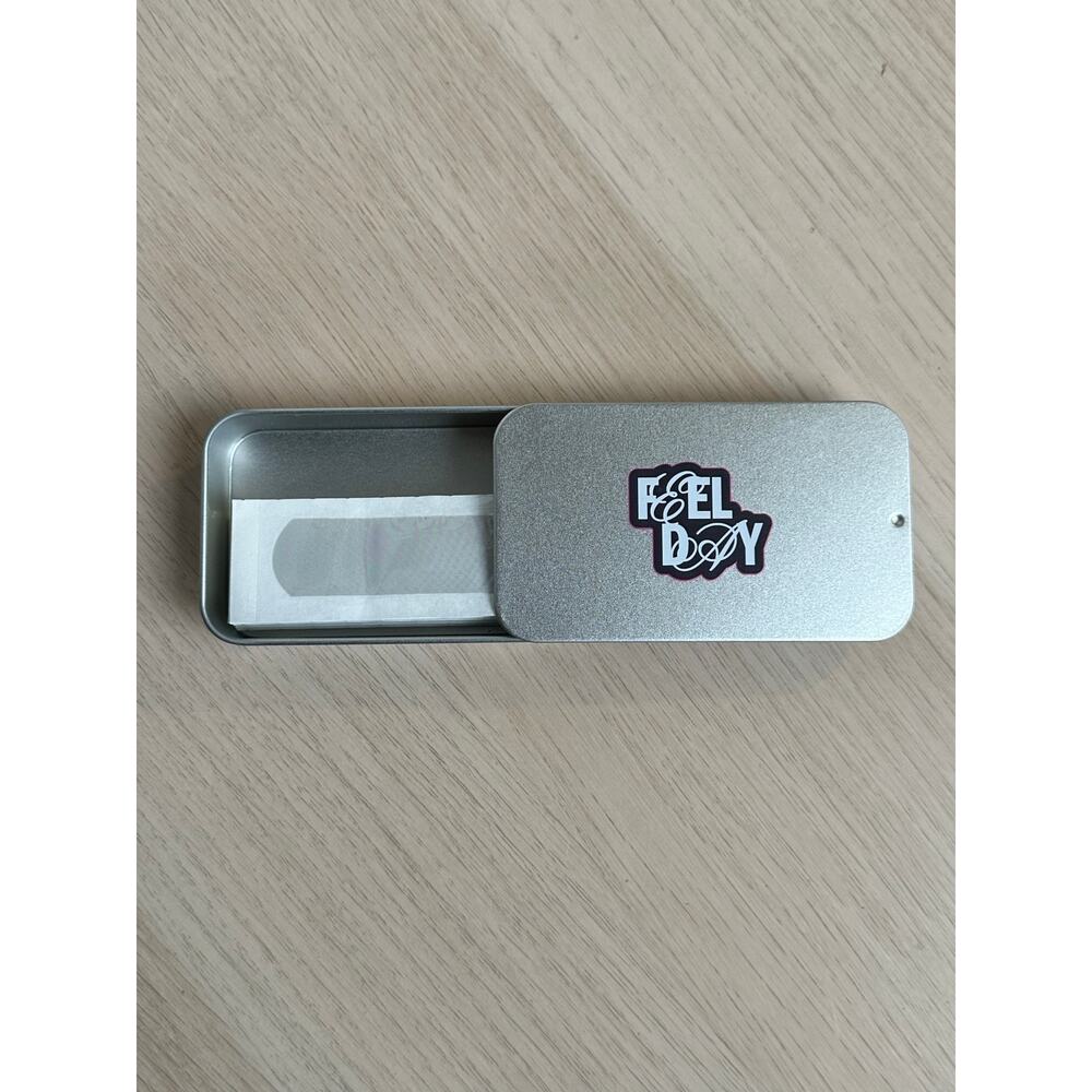 Limited Adidas Tin Case with Band Aid - Picture 3 of 4